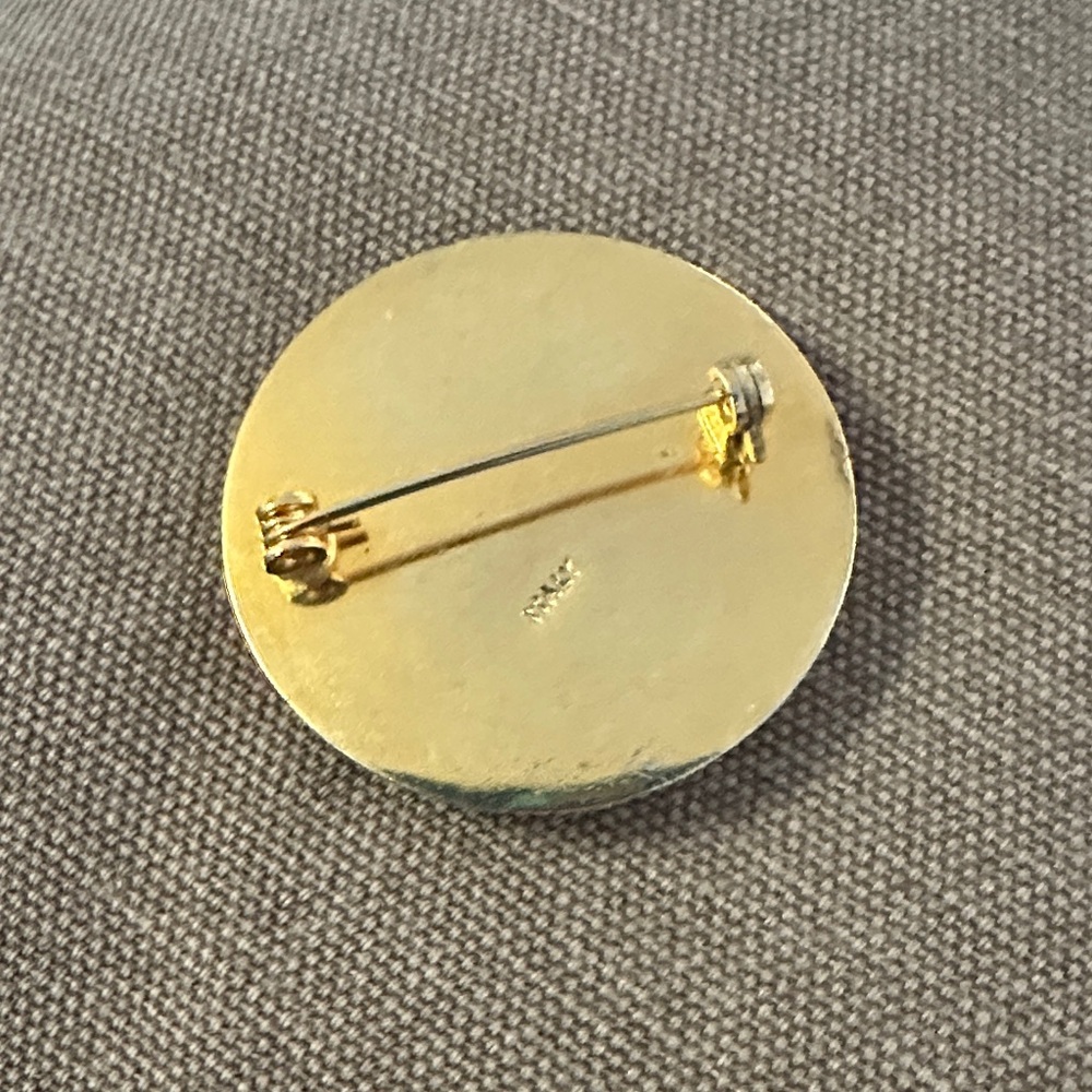 Vintage Floral Micro Mosaic Brooch with Gold Accents - Picture 2 of 4